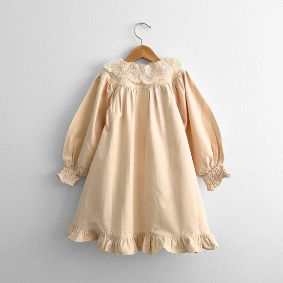 NWT Pretty Girls Peasant Dress Long Sleeve Bohemian Floral Lace Bib Boutique 5T - Picture 2 of 4